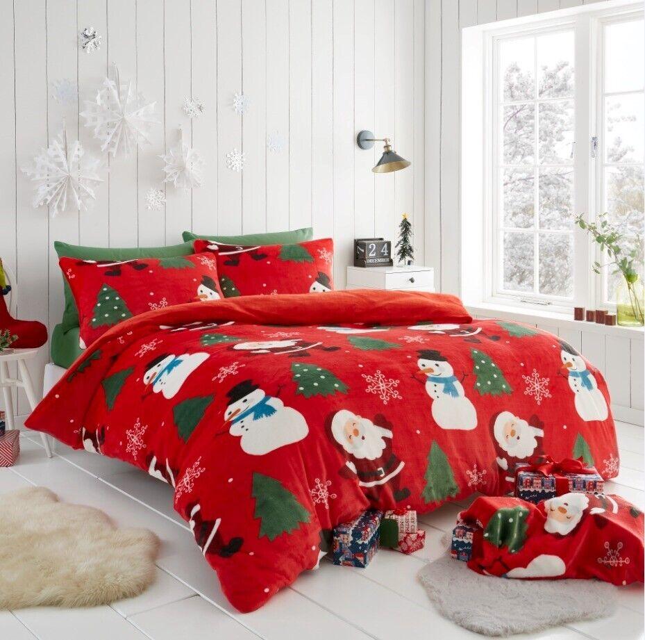 Jolly Festive Friends Red Christmas Teddy Fleece Duvet Bedding Set - Home Inspired Gifts